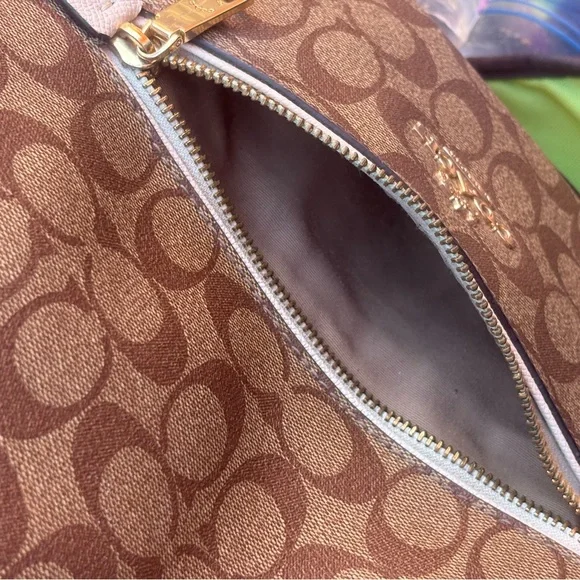 Authentic Coach Large Tan and Cream Signature Backpack - Picture 5 of 7